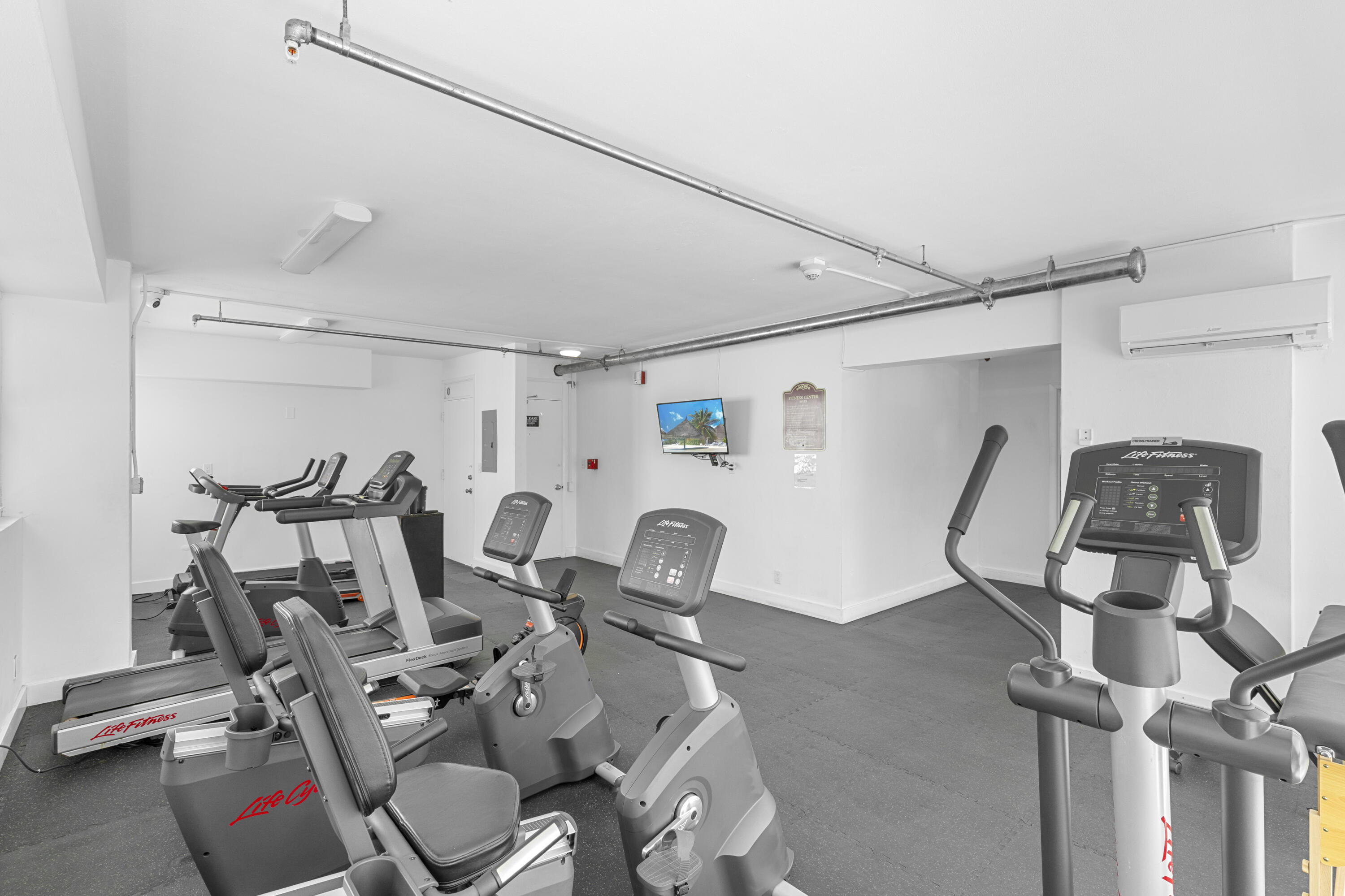 1920 S Ocean Drive 611