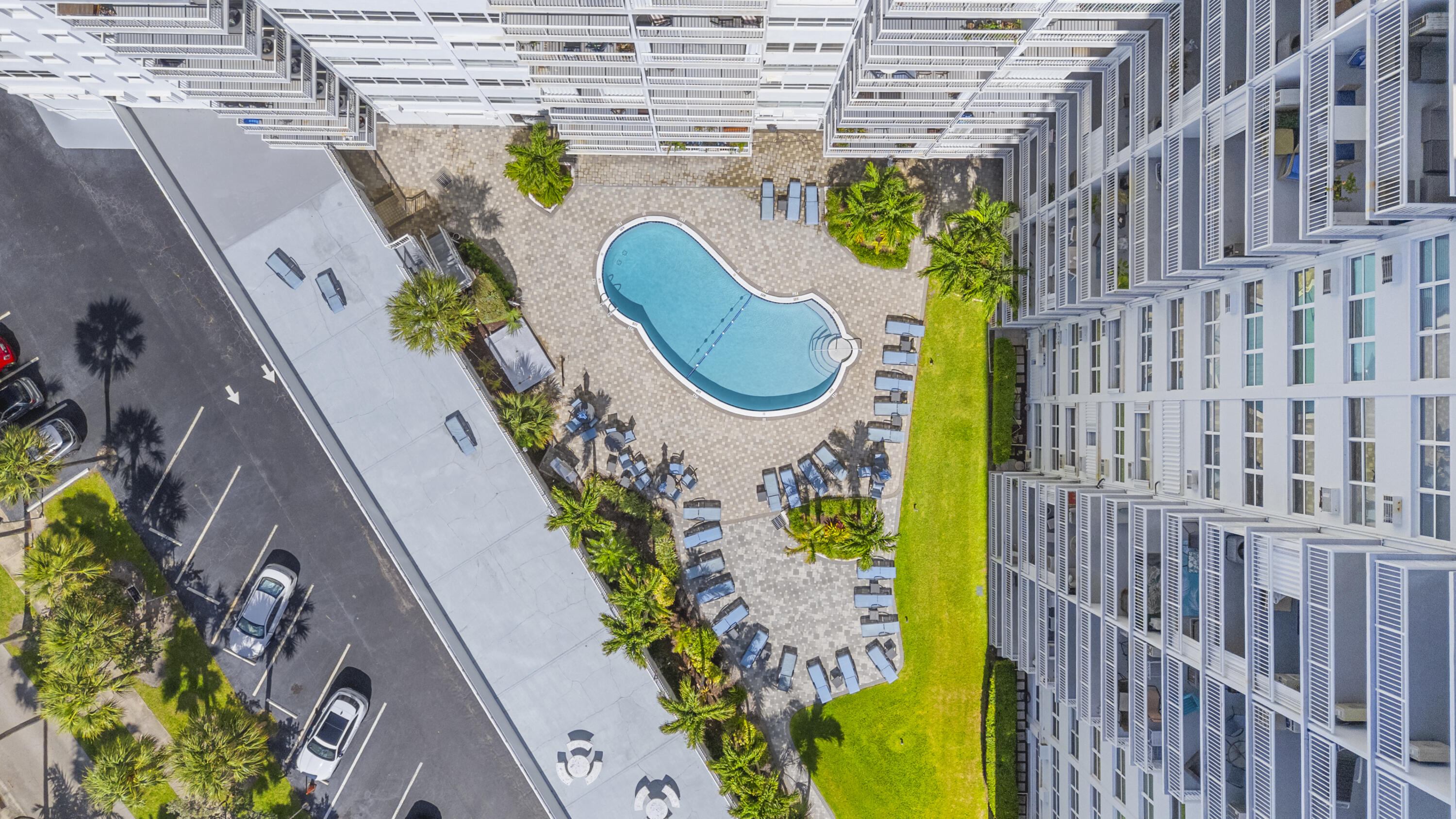 1920 S Ocean Drive 611