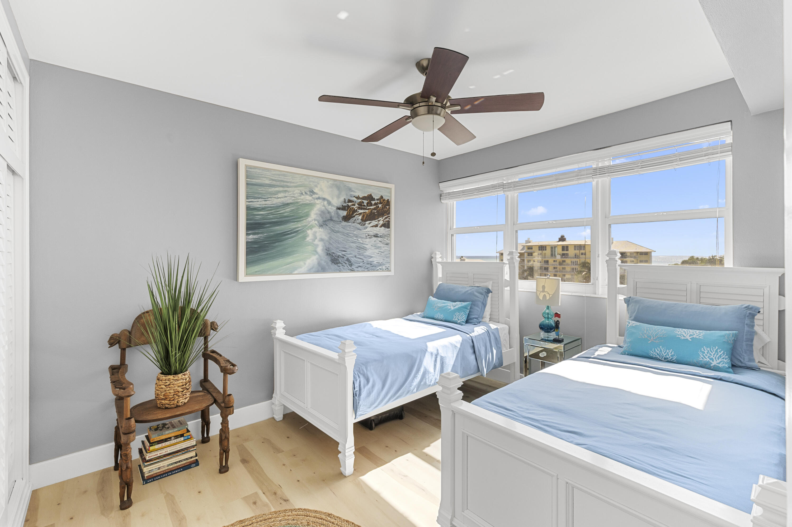 1920 S Ocean Drive 611