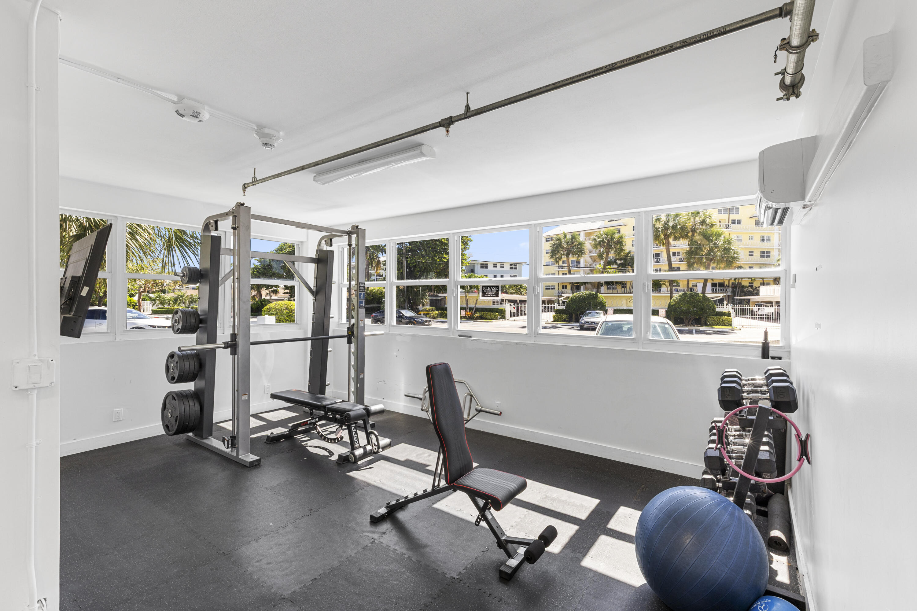 1920 S Ocean Drive 611