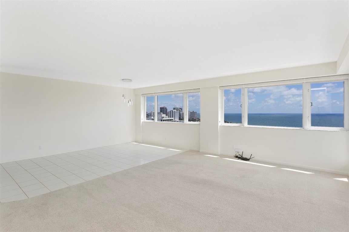 3000 Holiday Dr 1702