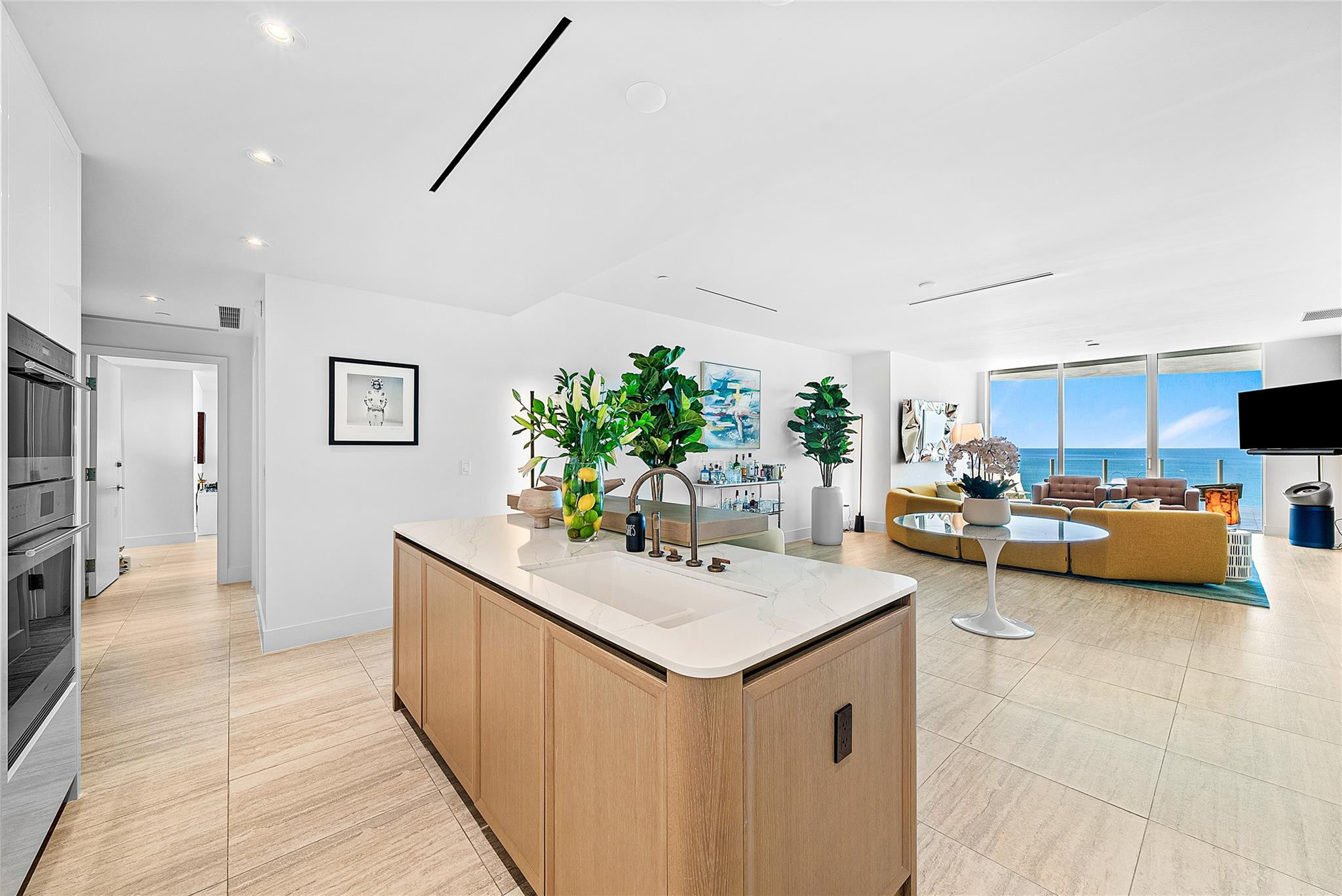 525 N Fort Lauderdale Beach Blvd 1802