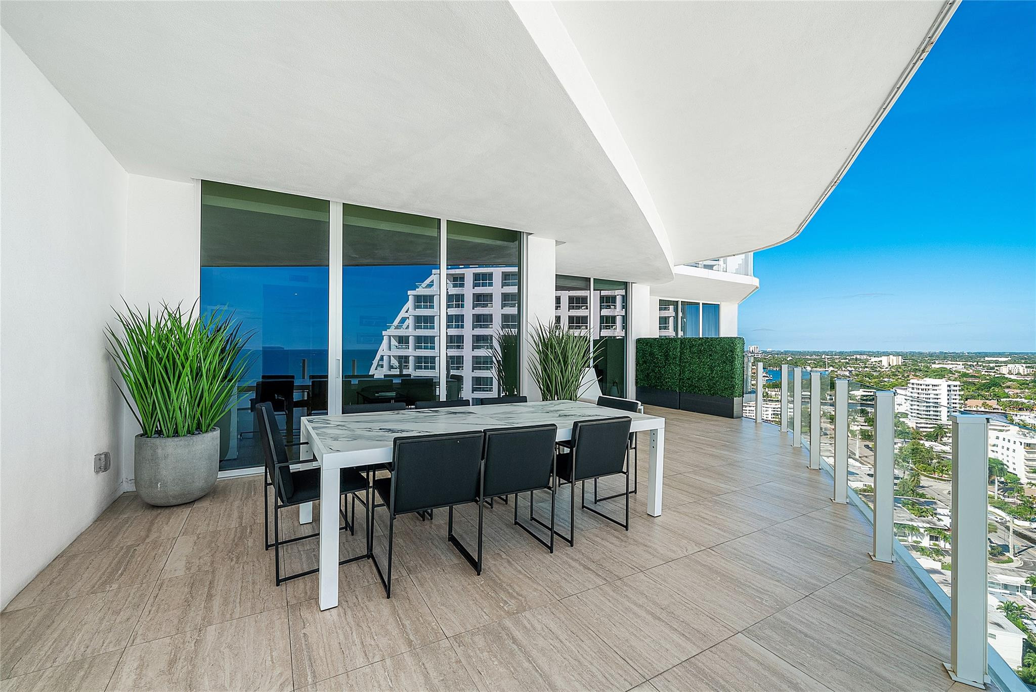 525 N Fort Lauderdale Beach Blvd 1802