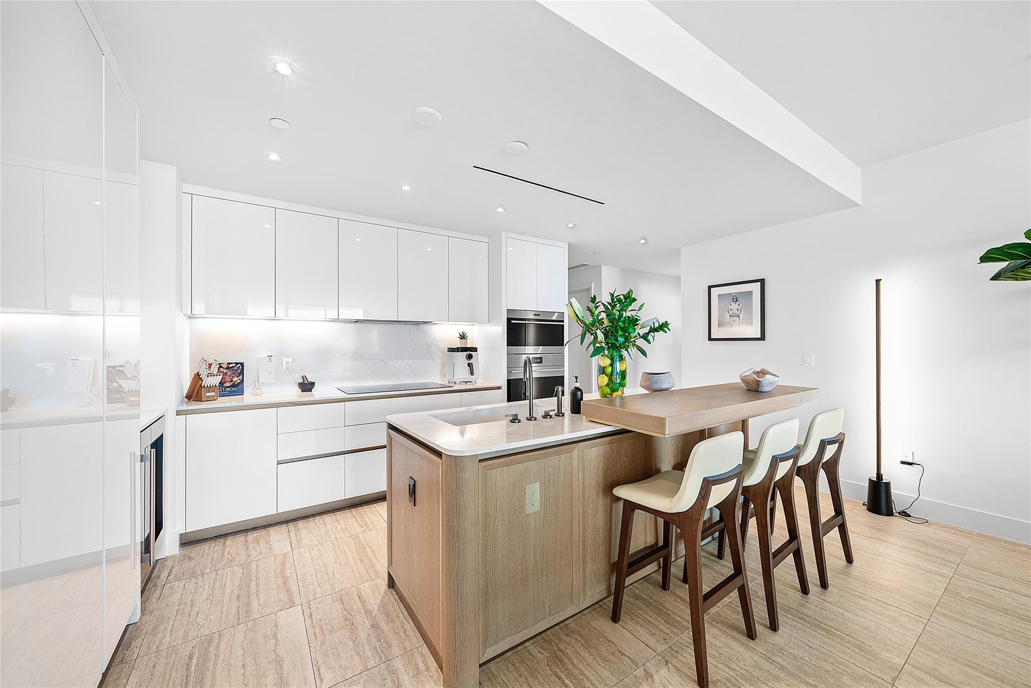 525 N Fort Lauderdale Beach Blvd 1802