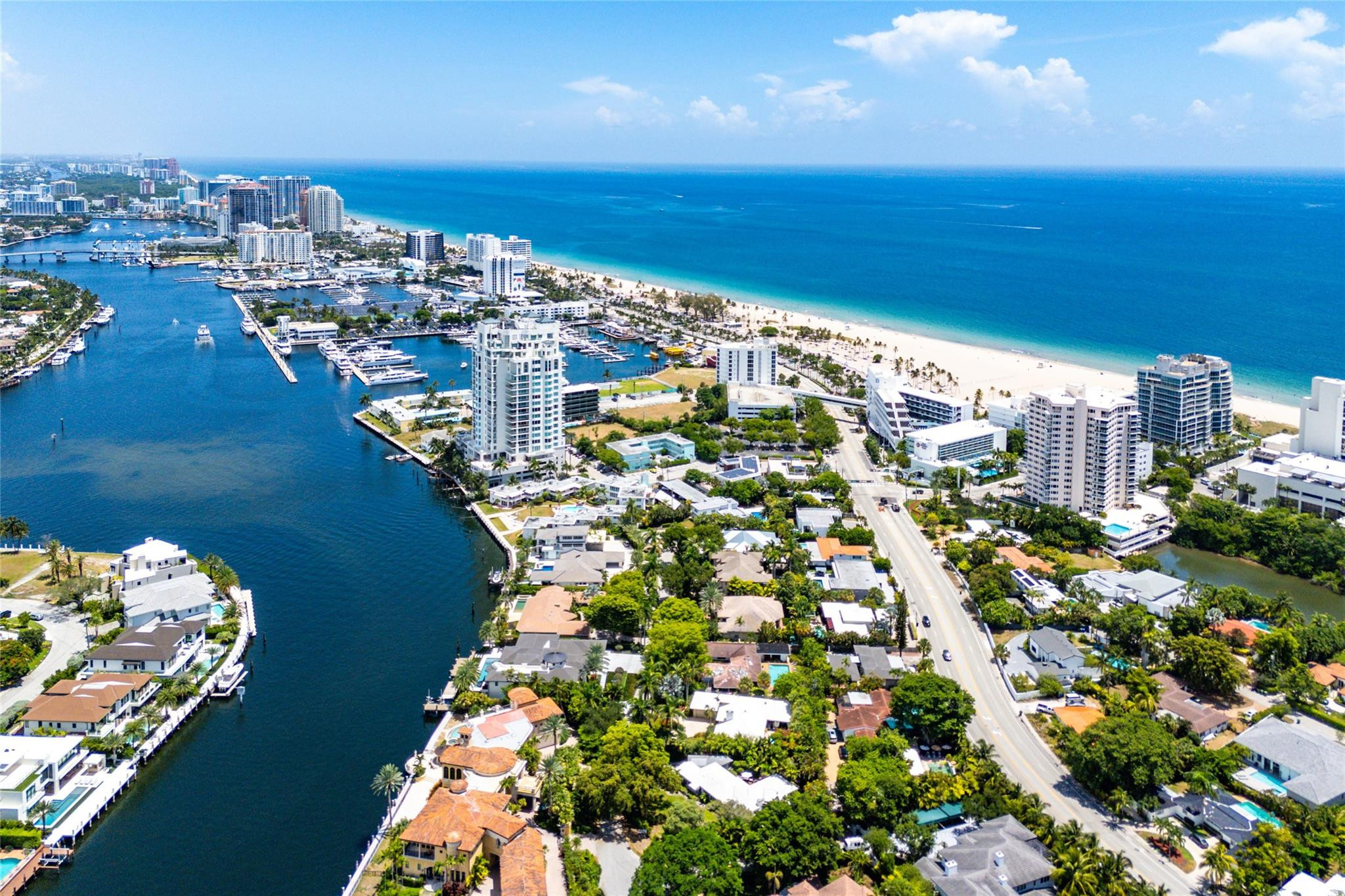 3000 Holiday Drive 1605