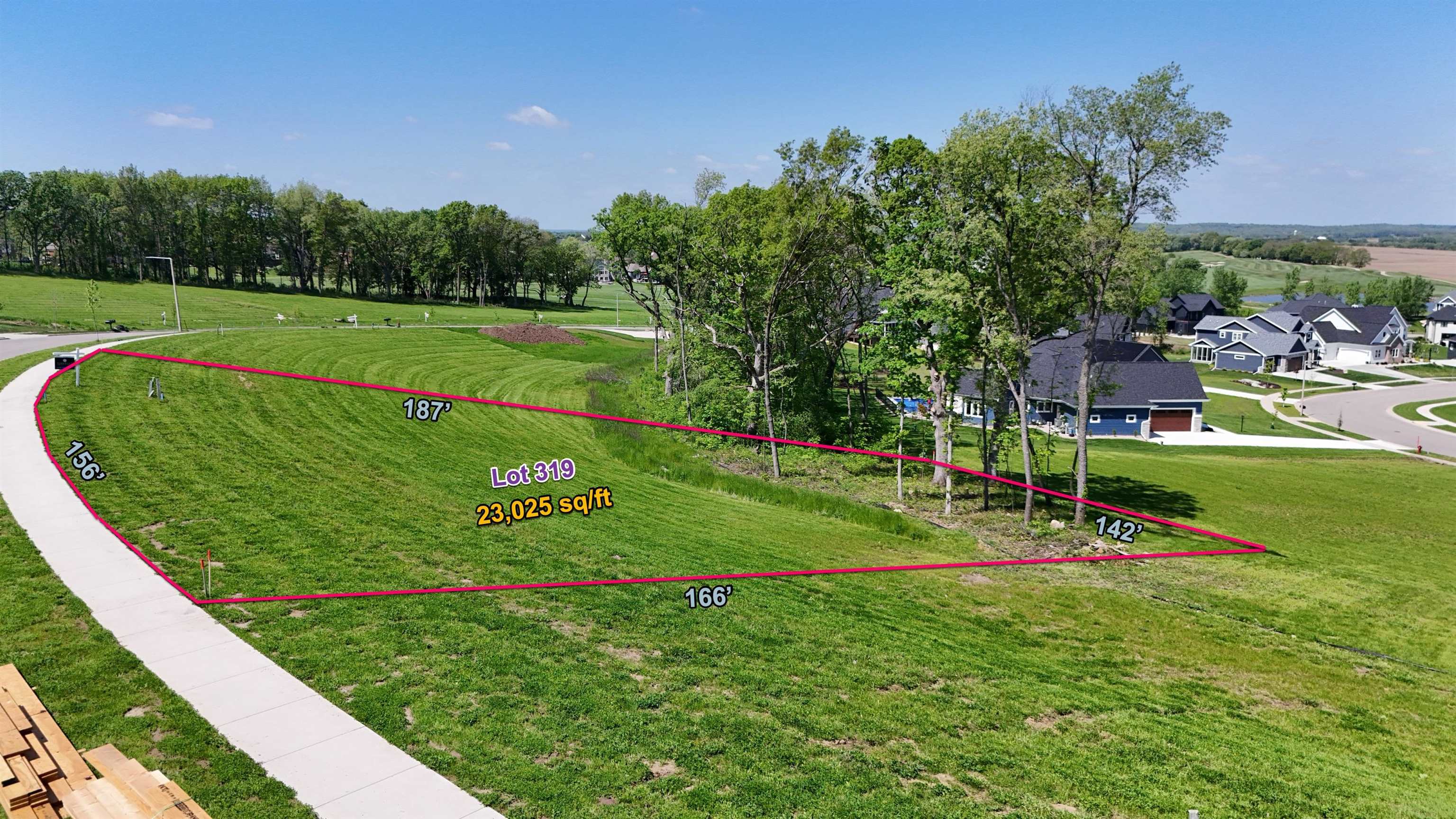 L319 Interlachen Avenue
