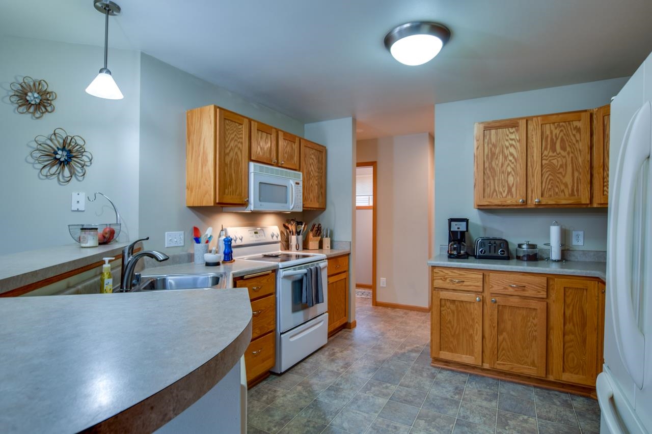 713 Orion Trail