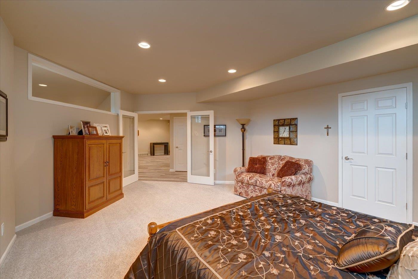 9 Boulder Creek Circle