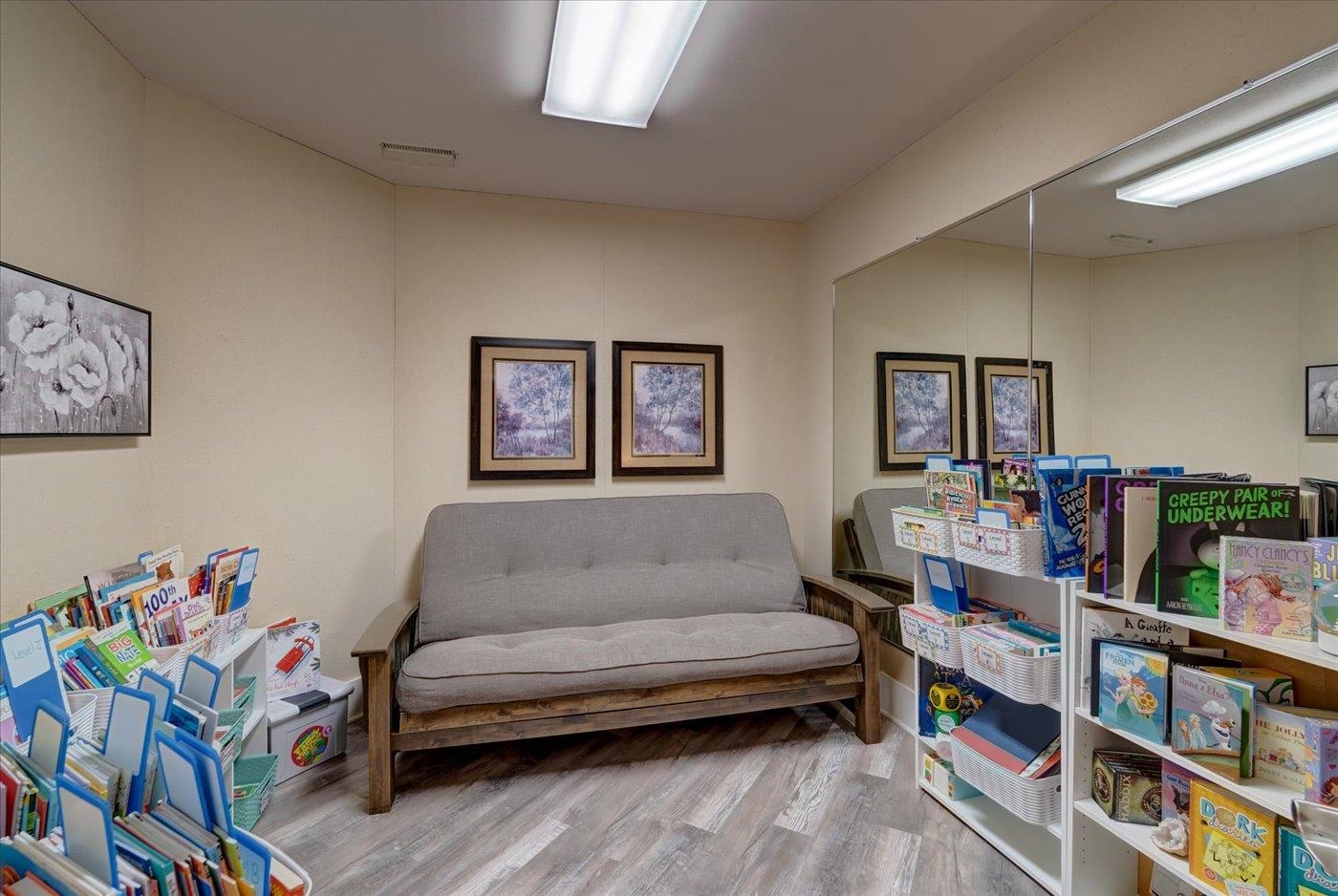 9 Boulder Creek Circle