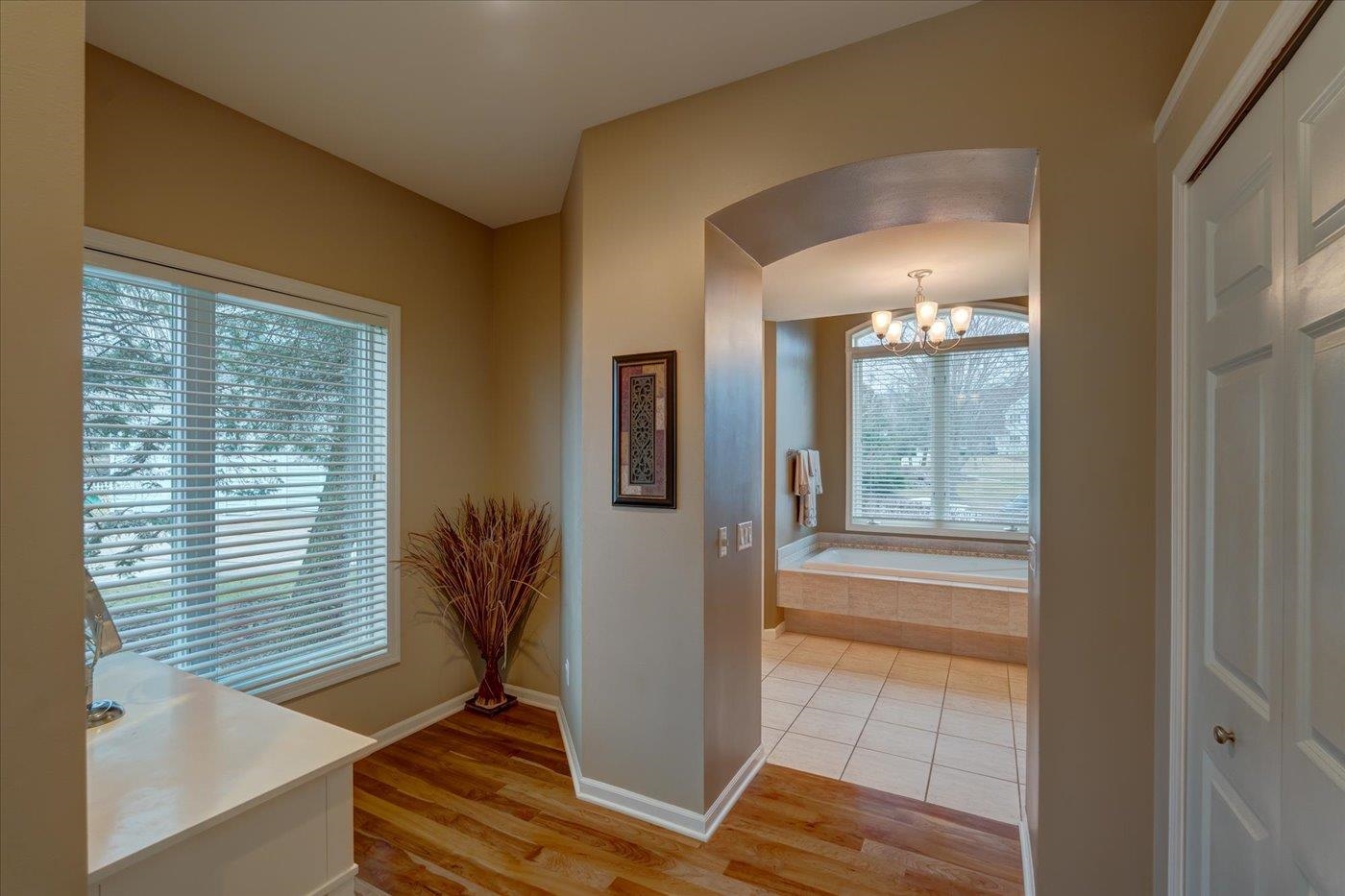 9 Boulder Creek Circle