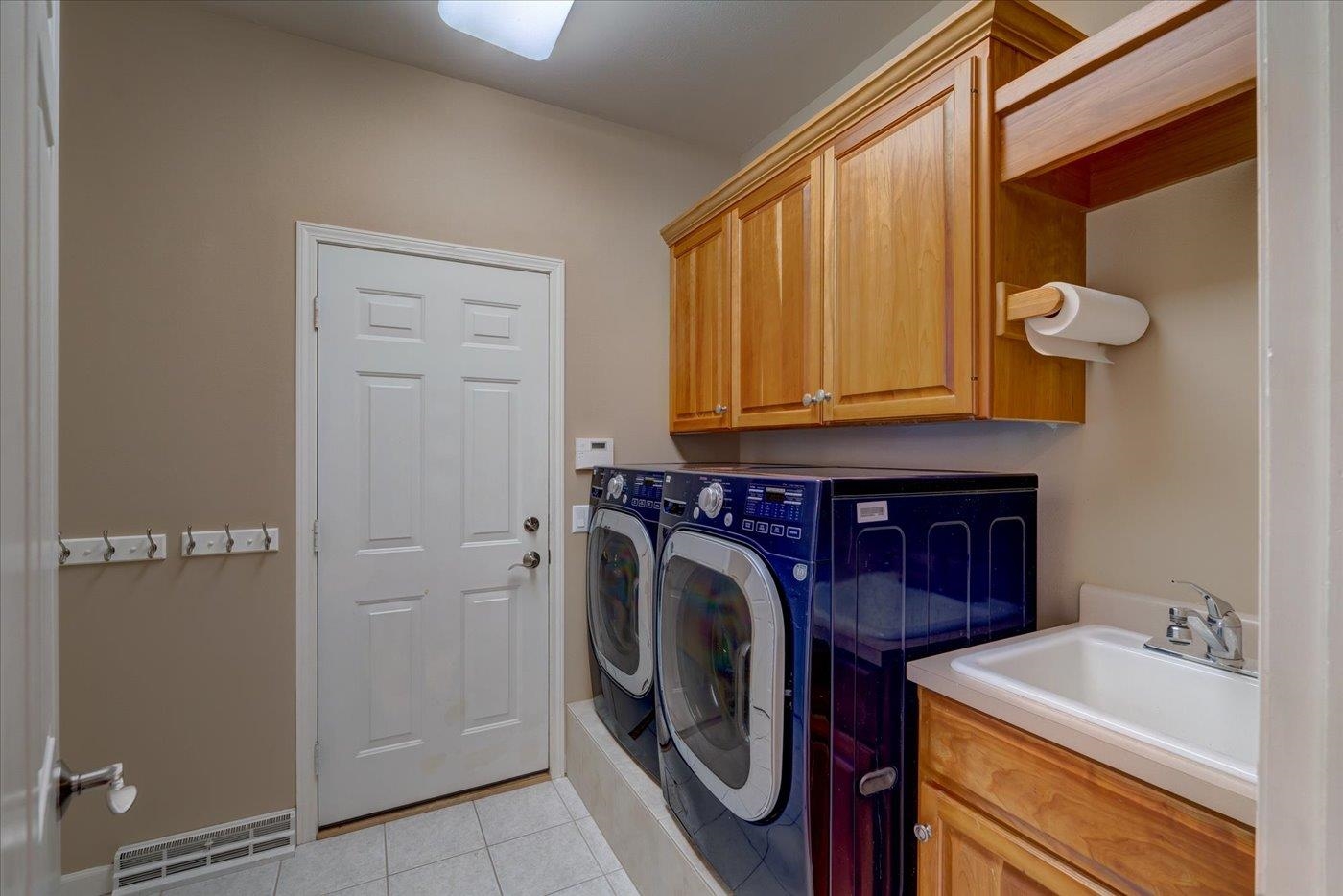 9 Boulder Creek Circle