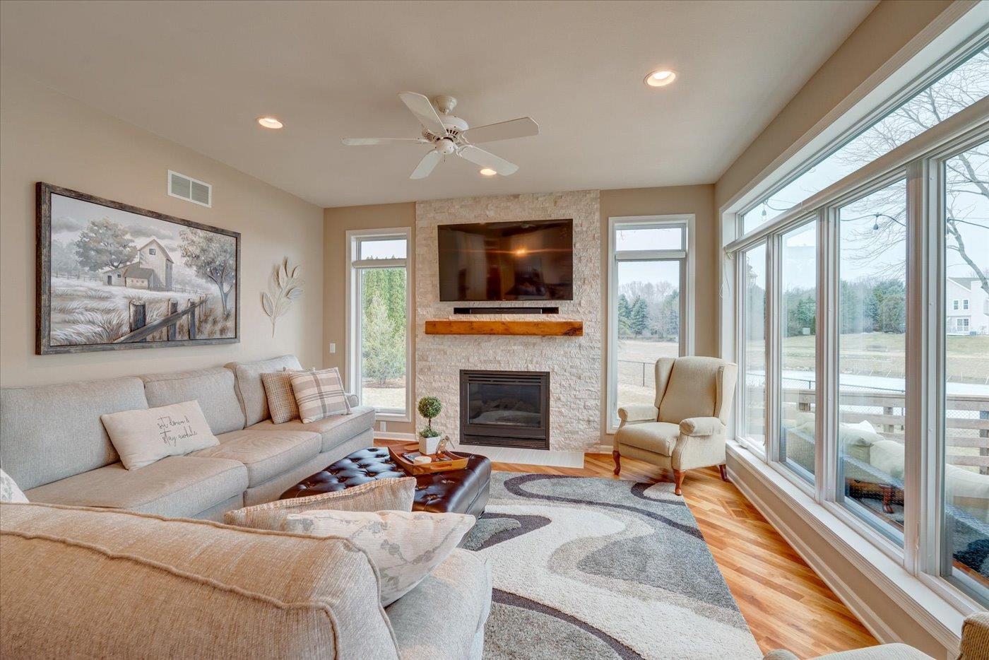 9 Boulder Creek Circle