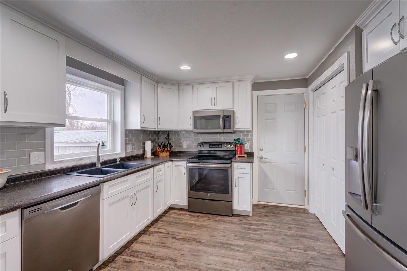 722 W Edgewater Street