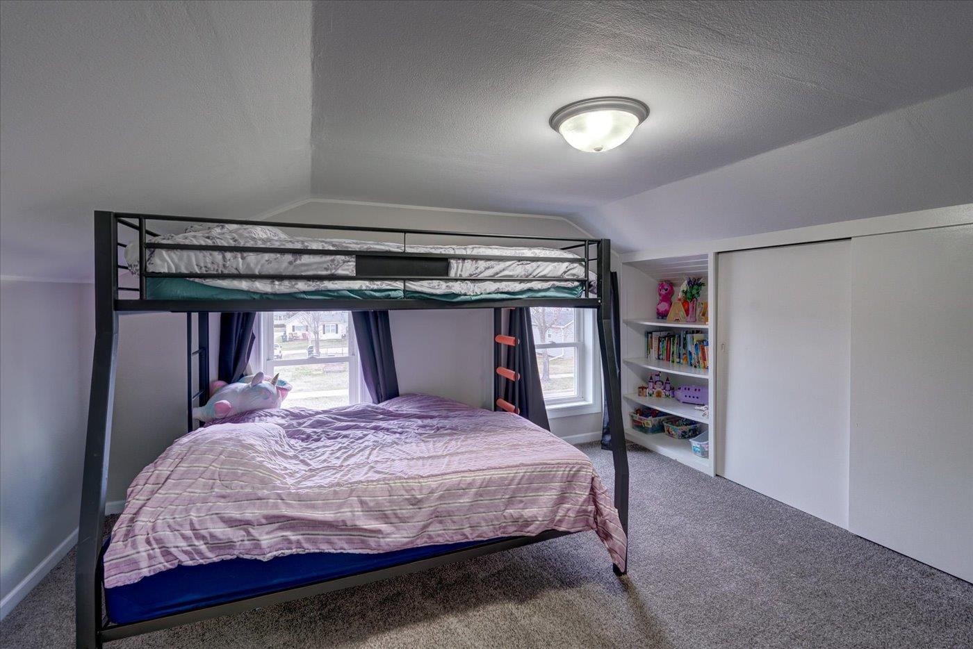722 W Edgewater Street