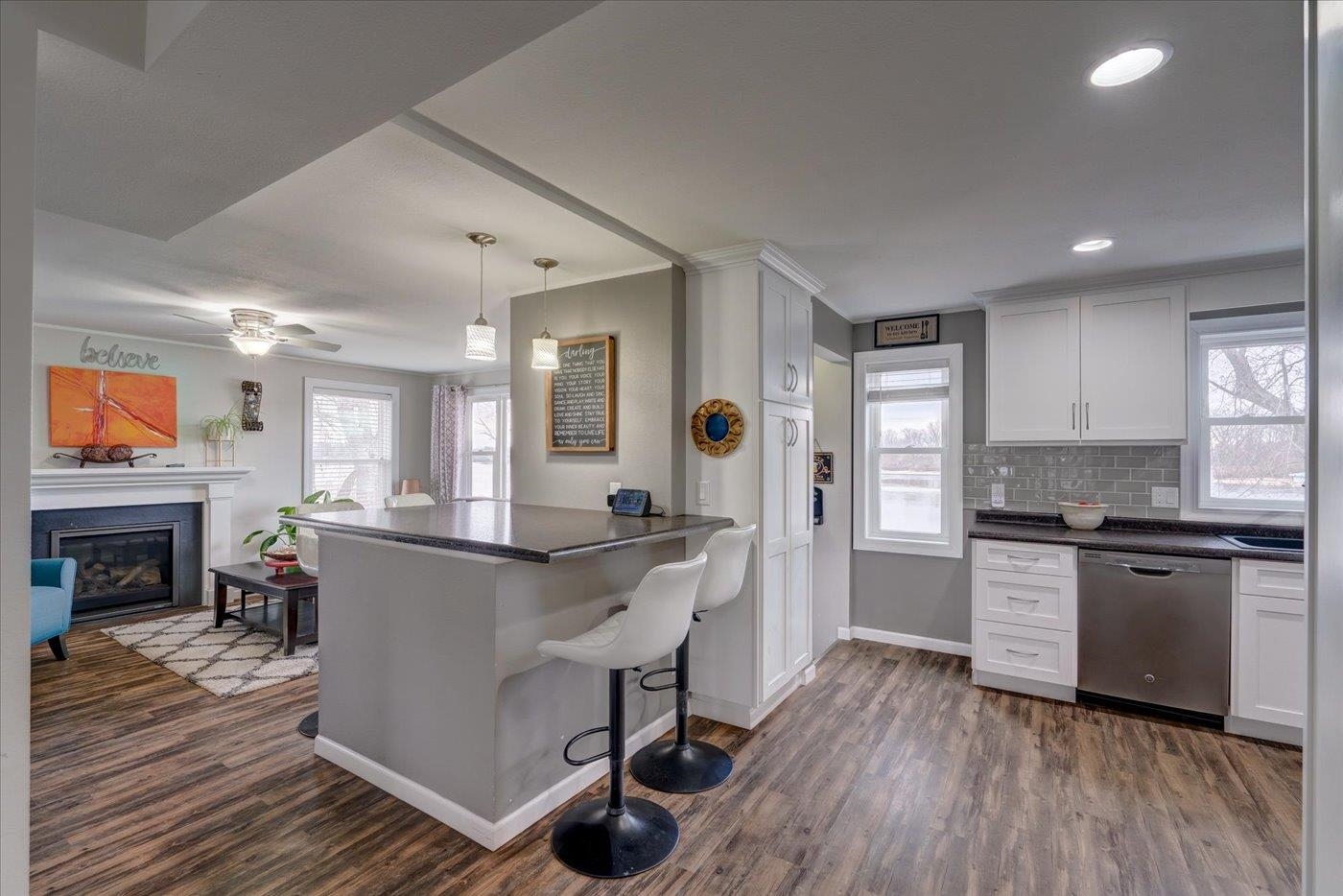722 W Edgewater Street