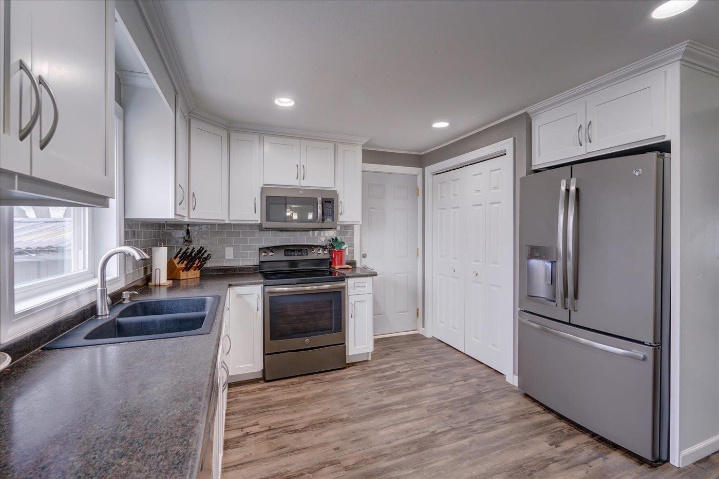 722 W Edgewater Street