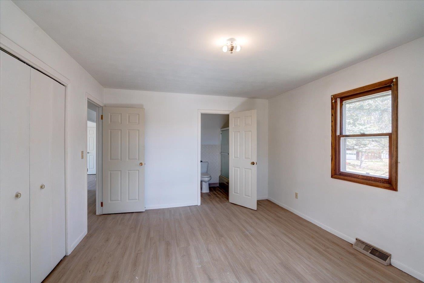 1150 Perry Drive