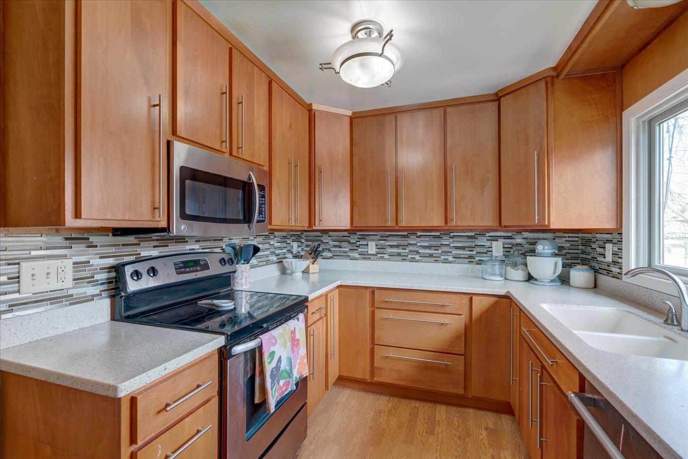 485 Hilltop Drive