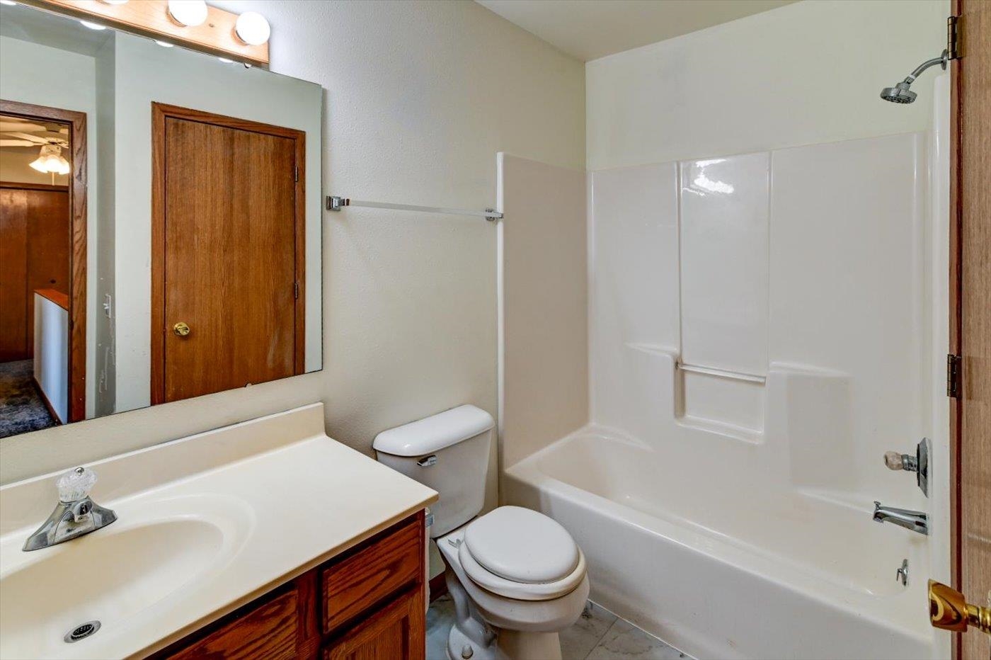 5862 Woodland Drive