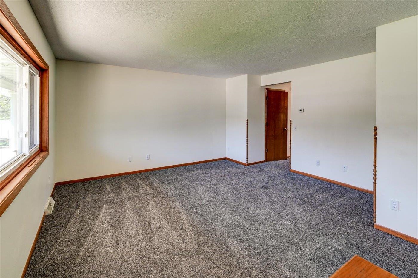 5862 Woodland Drive