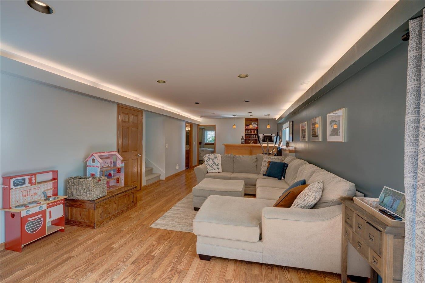 1449 Dayflower Drive