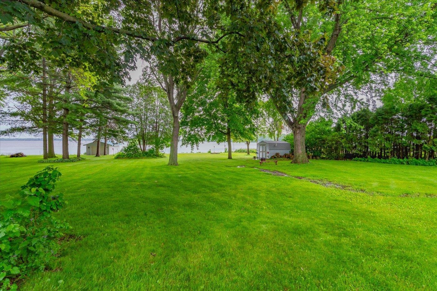 N7440 Edgewater Drive