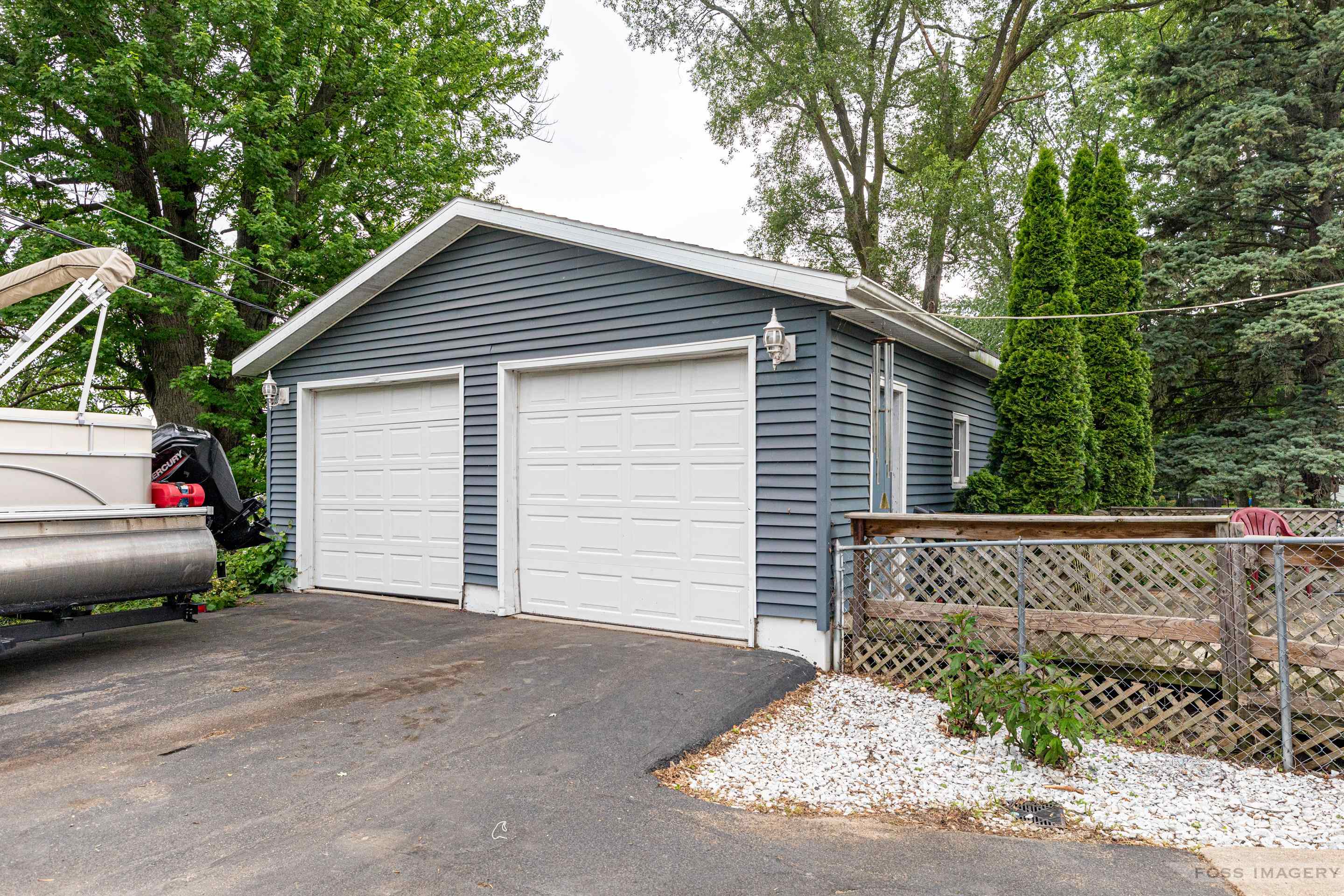 11141 N Ridge Road