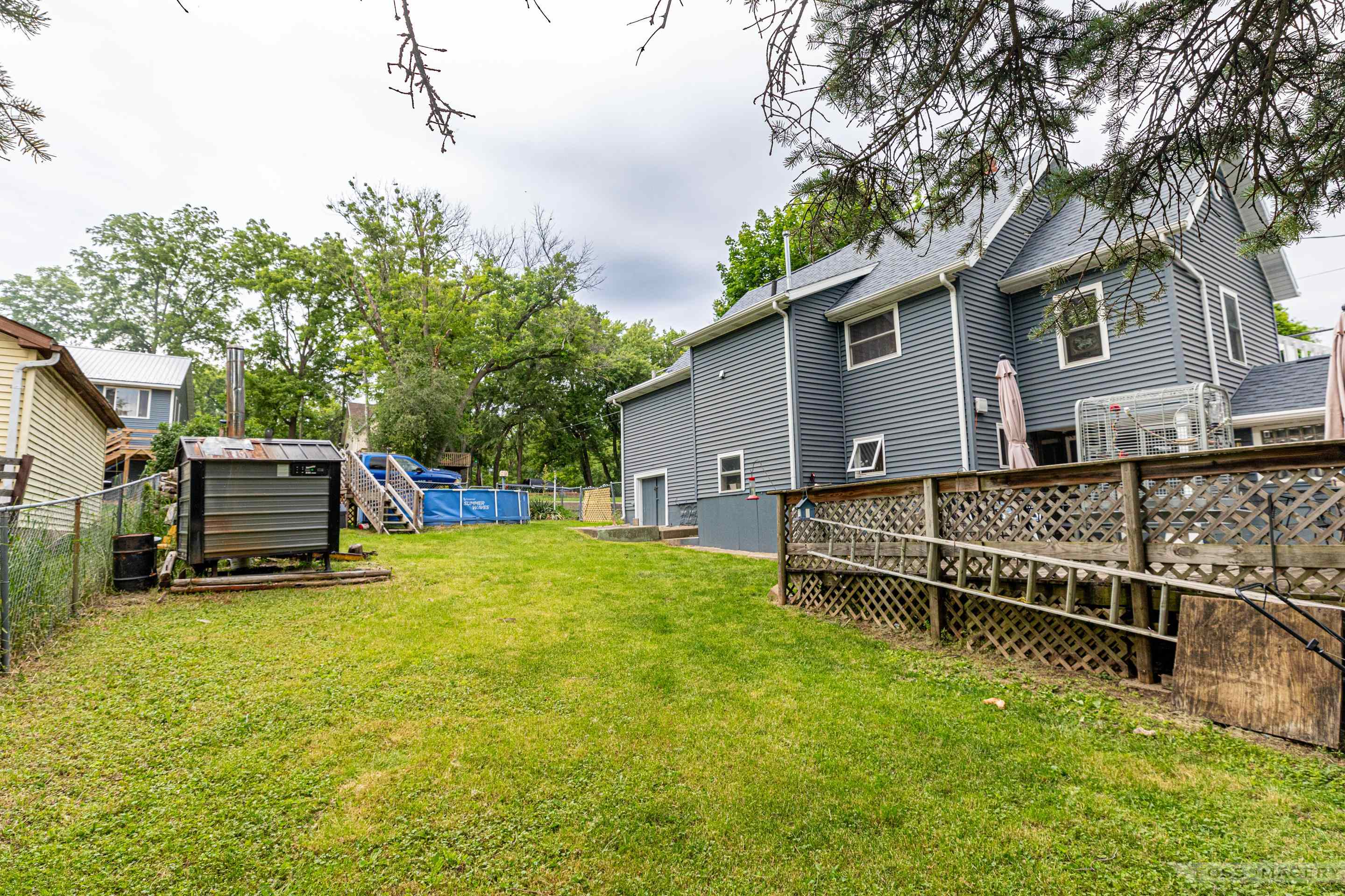 11141 N Ridge Road