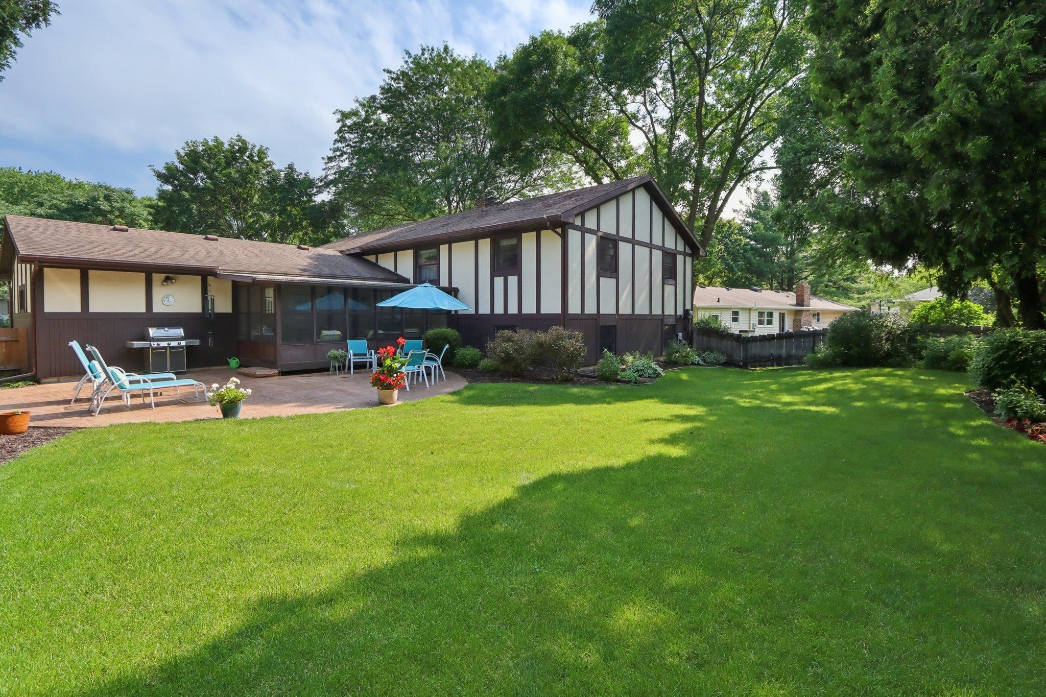 7206 Farmington Way