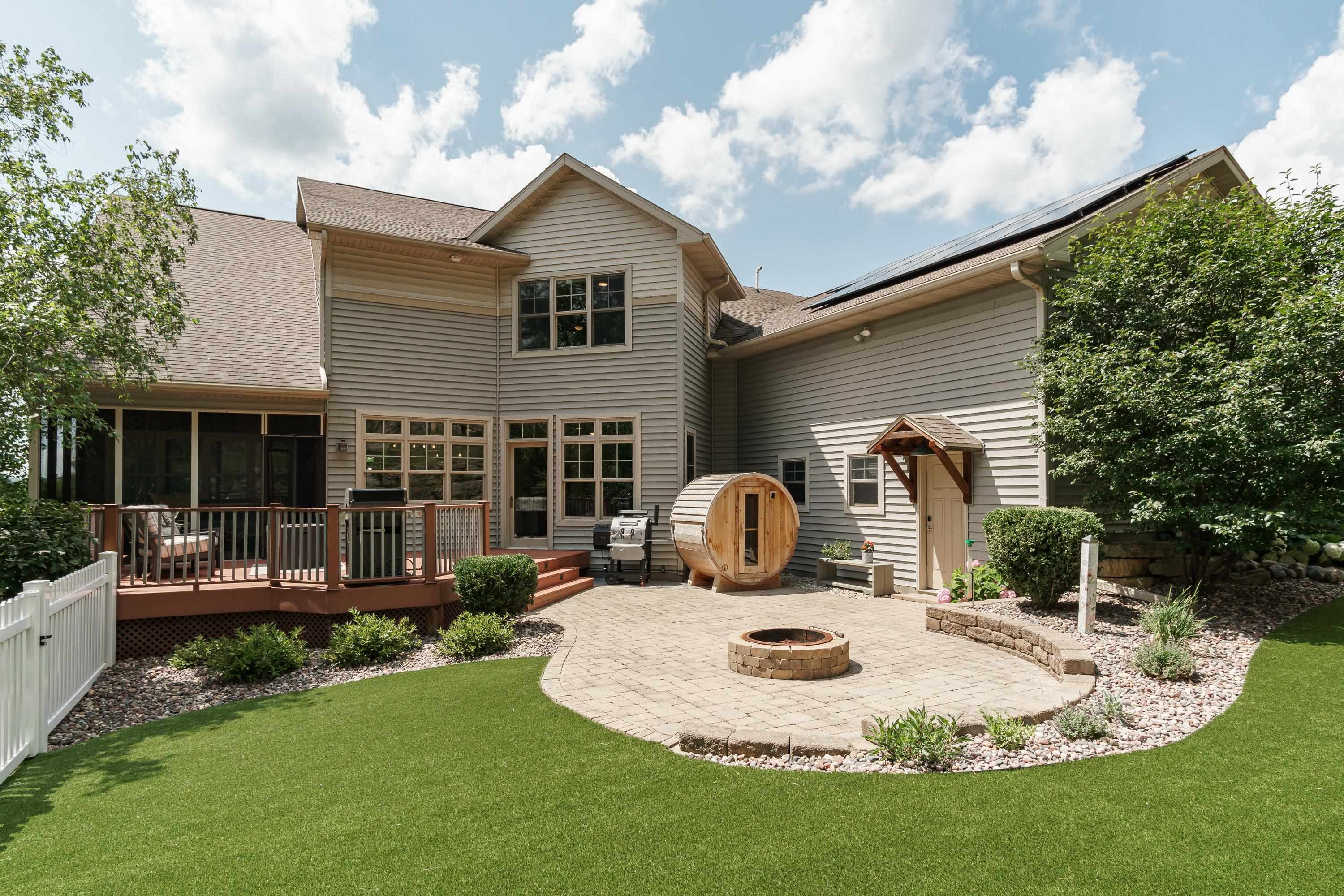 2343 Trevor Way