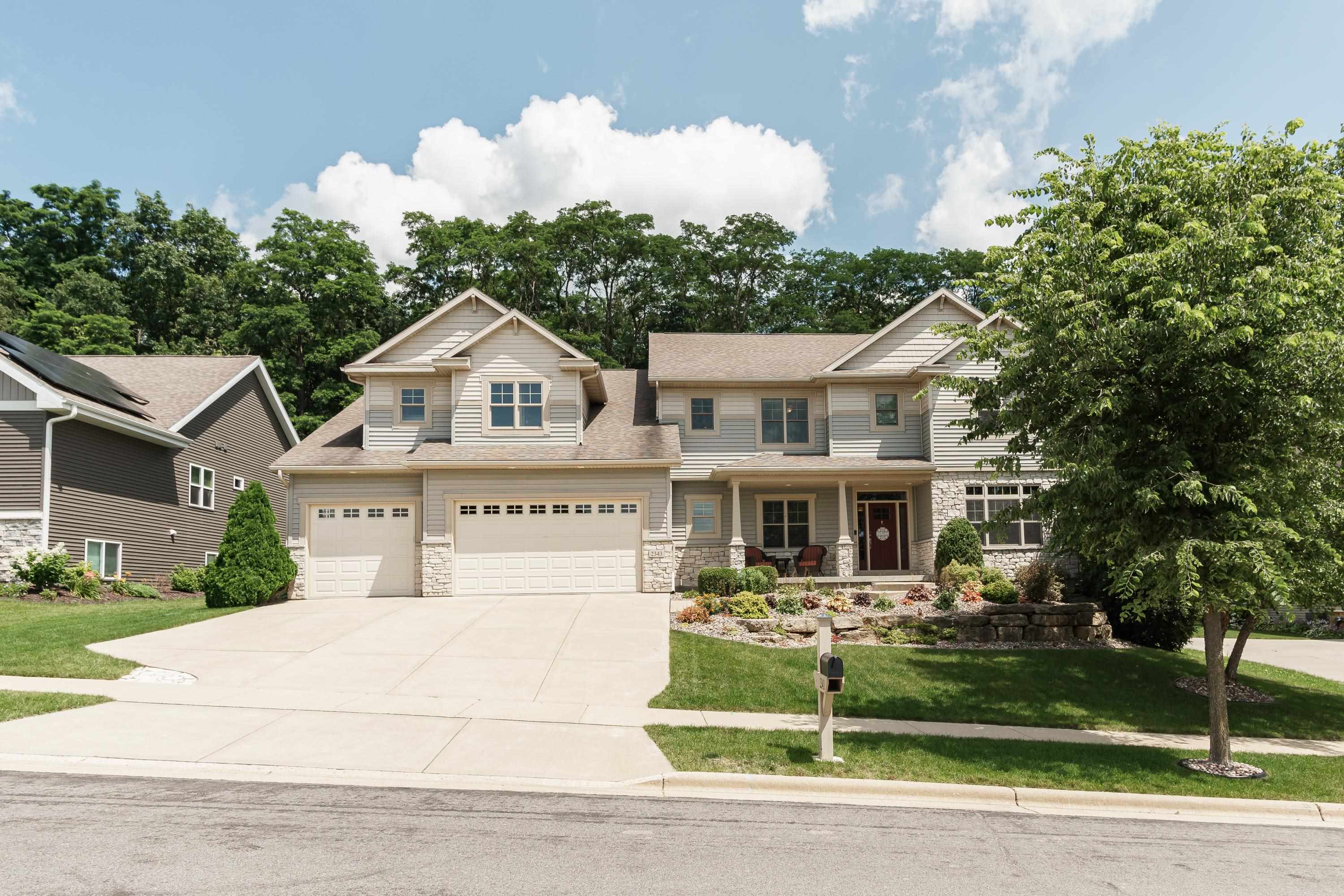 2343 Trevor Way