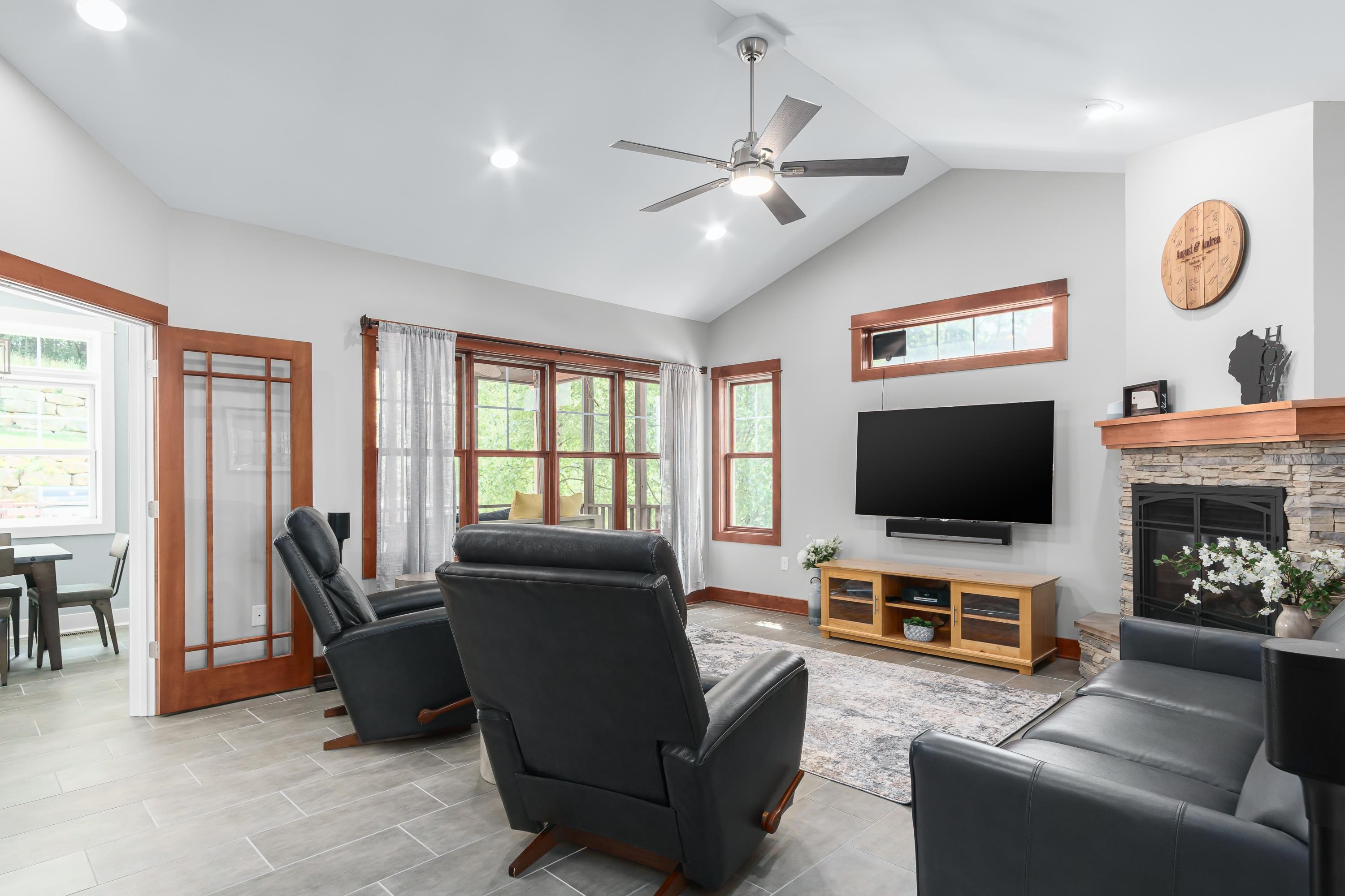 2343 Trevor Way
