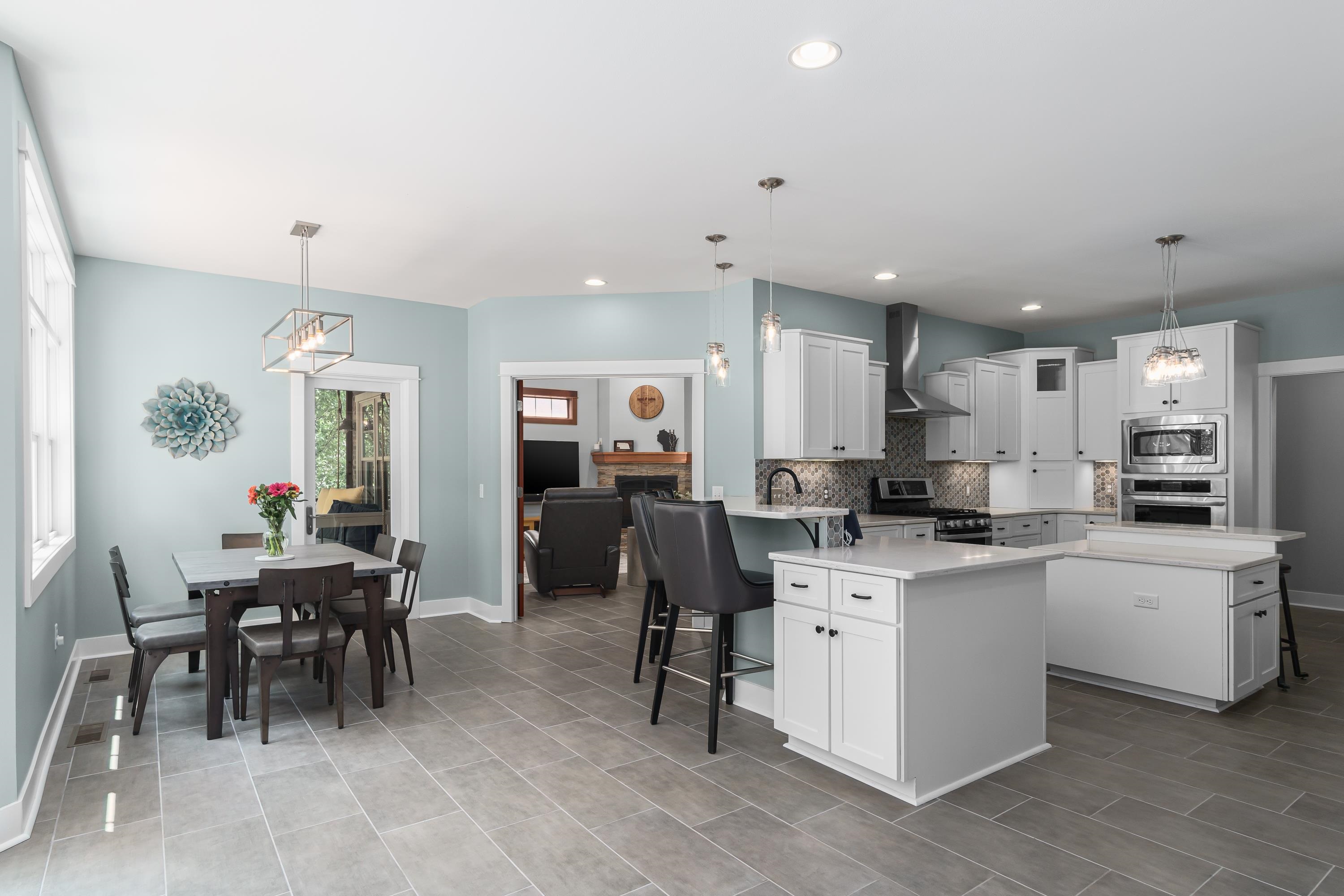 2343 Trevor Way