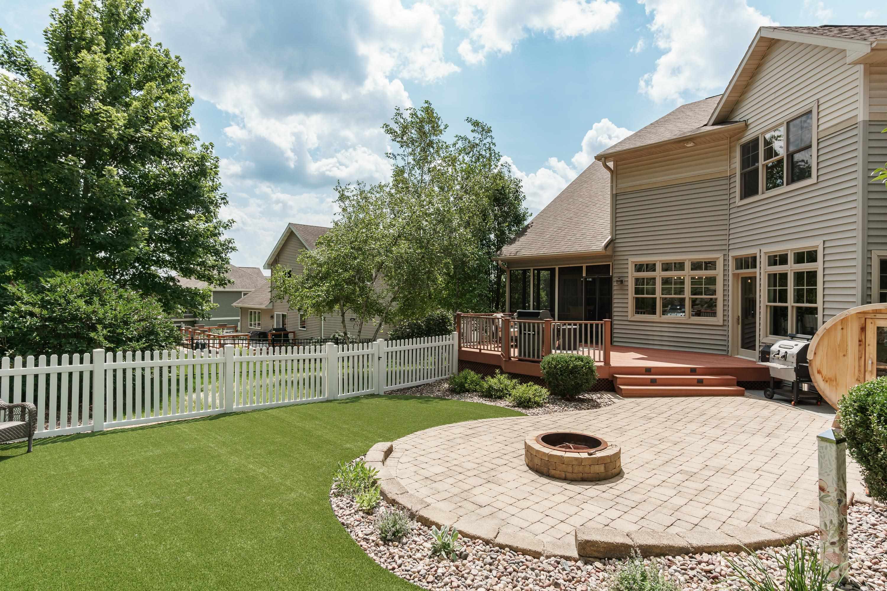 2343 Trevor Way