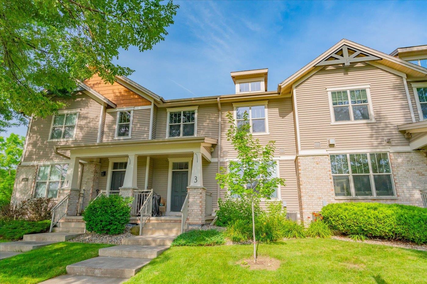 326 E Hill Parkway 3