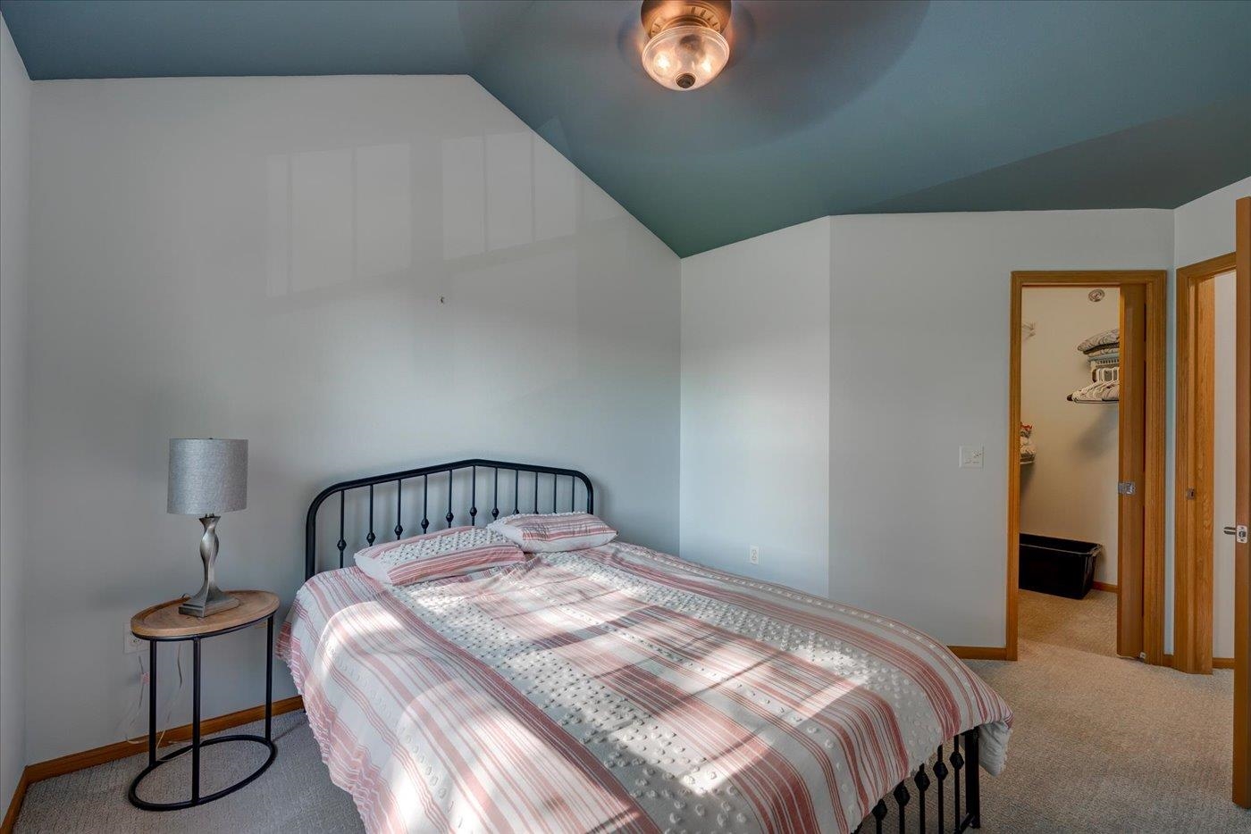 326 E Hill Parkway 3