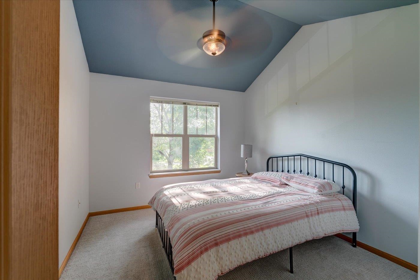 326 E Hill Parkway 3