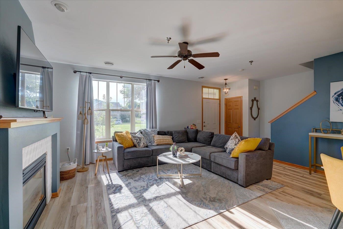 326 E Hill Parkway 3