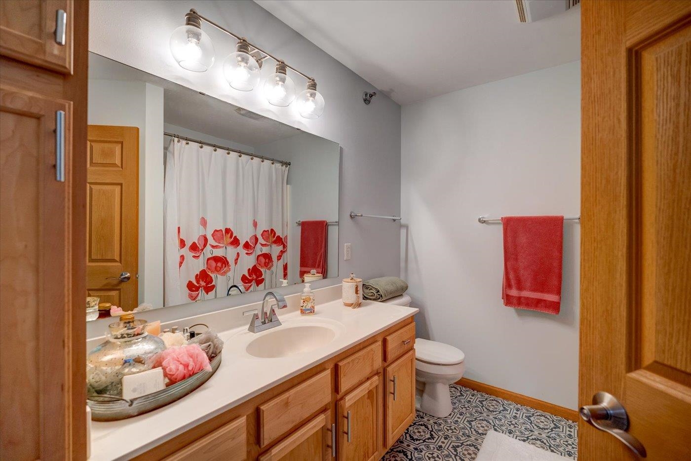 326 E Hill Parkway 3