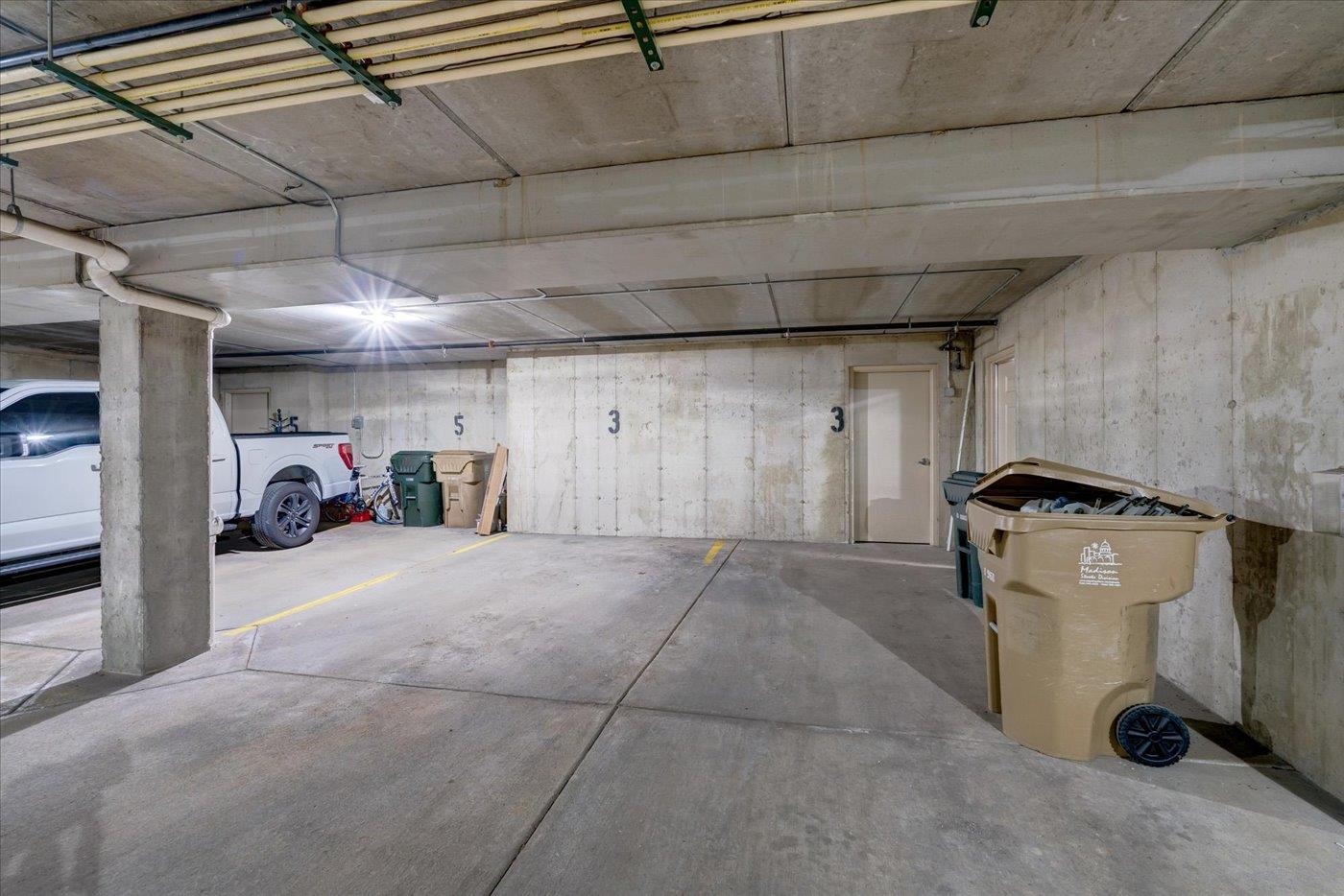 326 E Hill Parkway 3