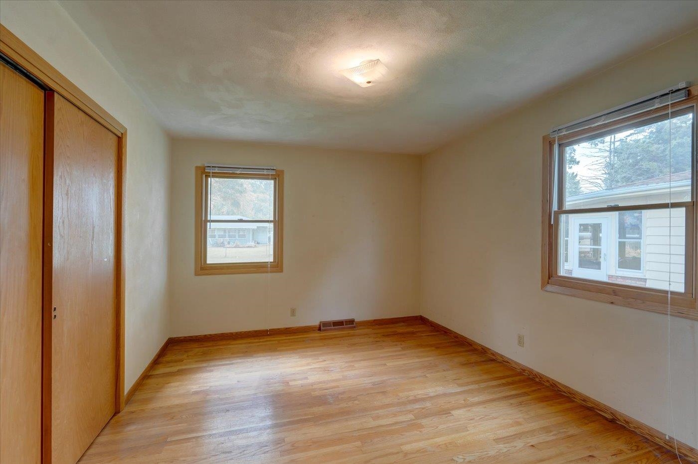 222 N Willard Avenue