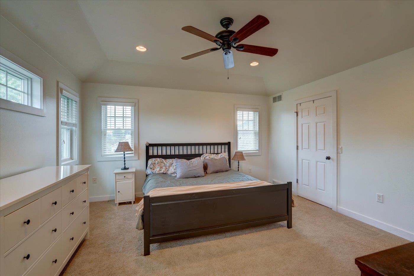 7014 Laufenberg Boulevard