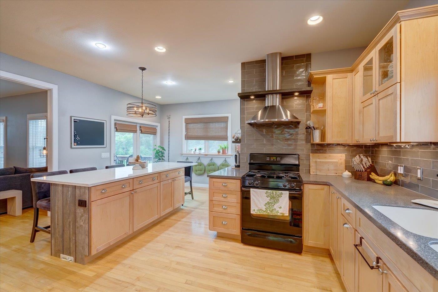 7014 Laufenberg Boulevard