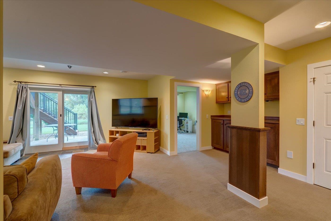 7014 Laufenberg Boulevard