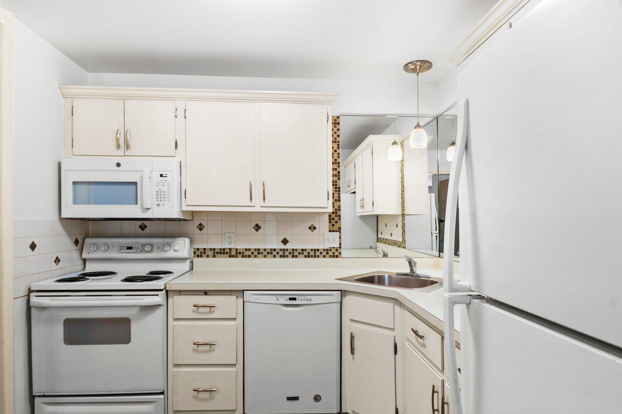 6 Heritage Circle 6