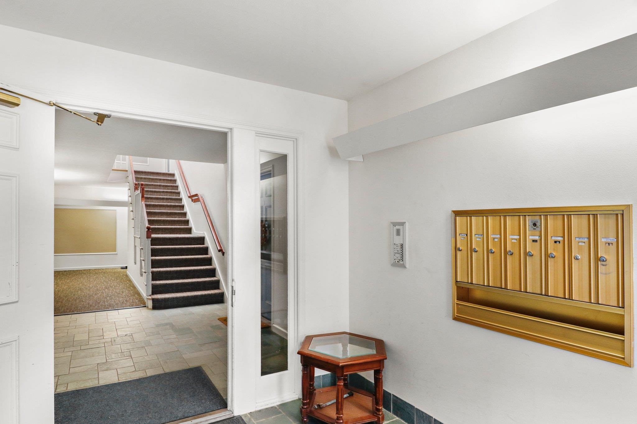 6 Heritage Circle 6