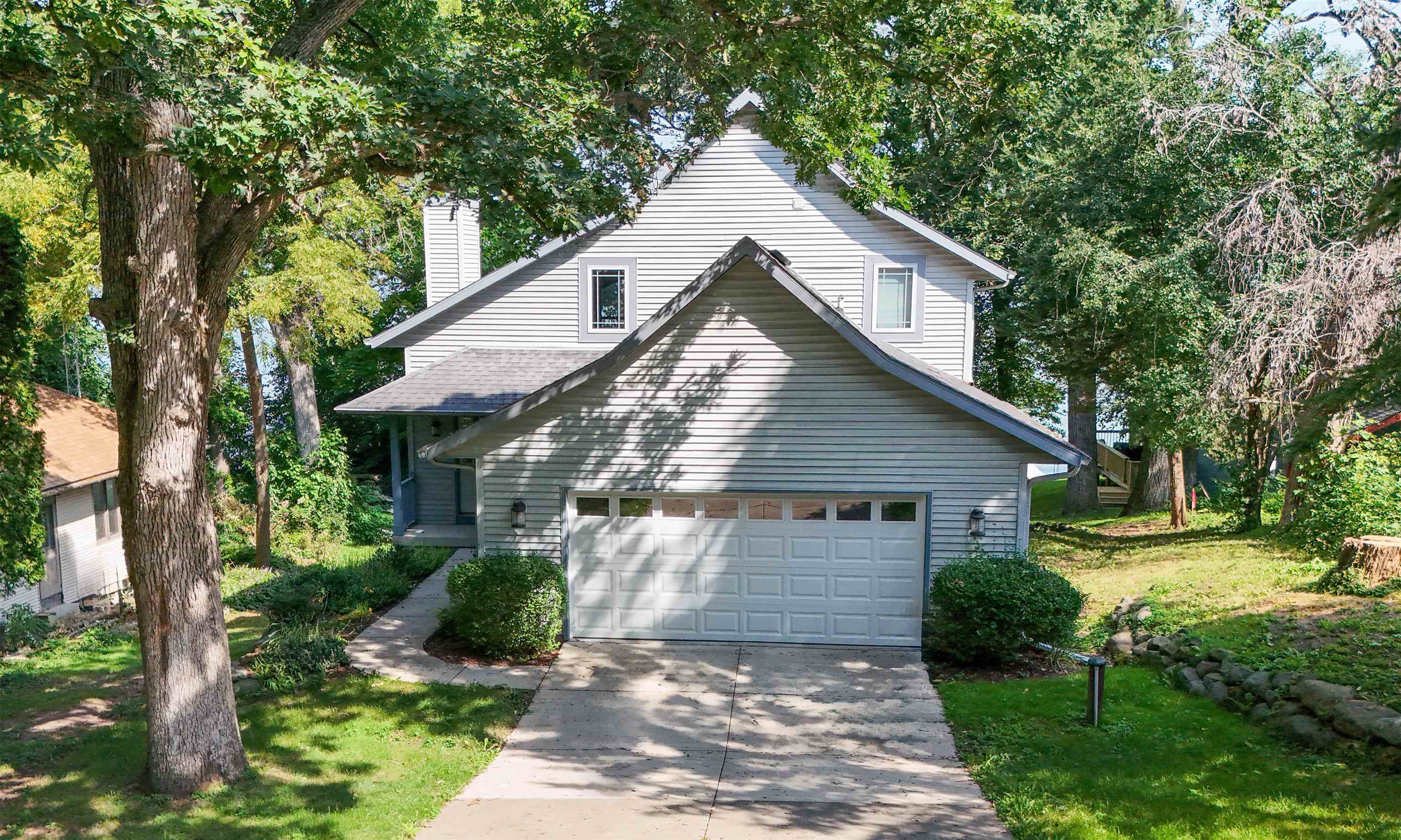 3276 Brooklyn Drive