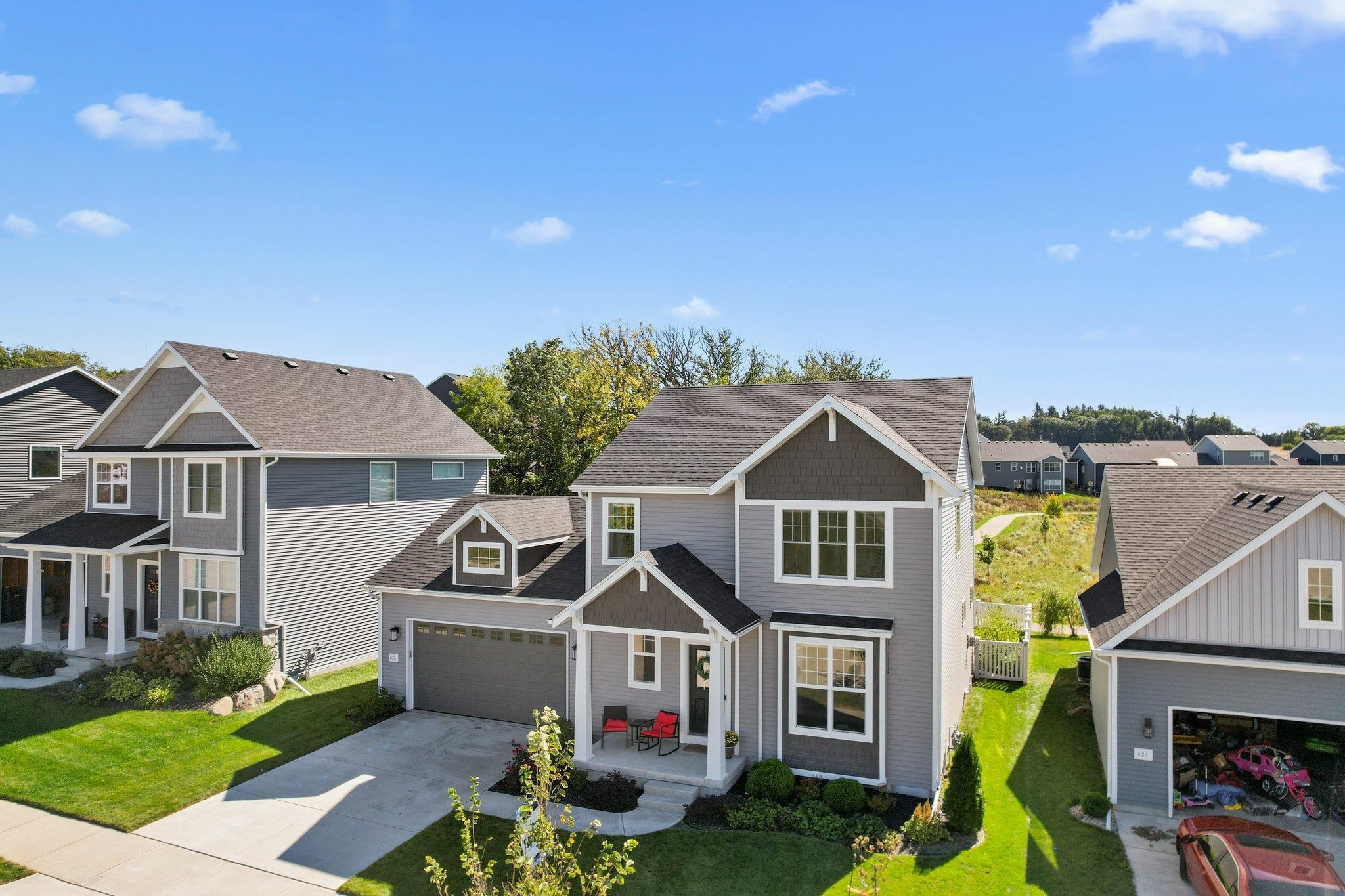 835 E Chapel Royal Drive
