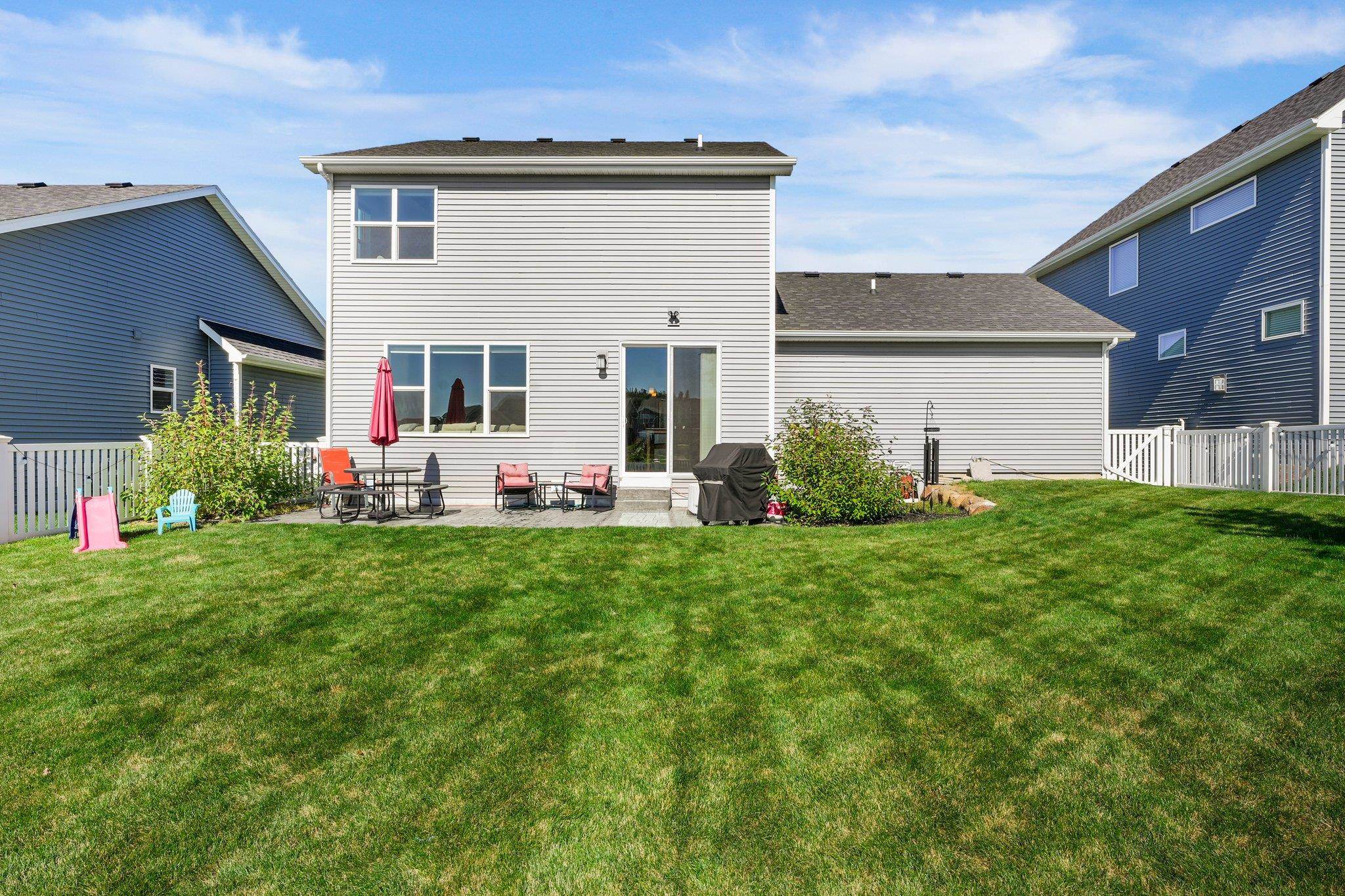 835 E Chapel Royal Drive