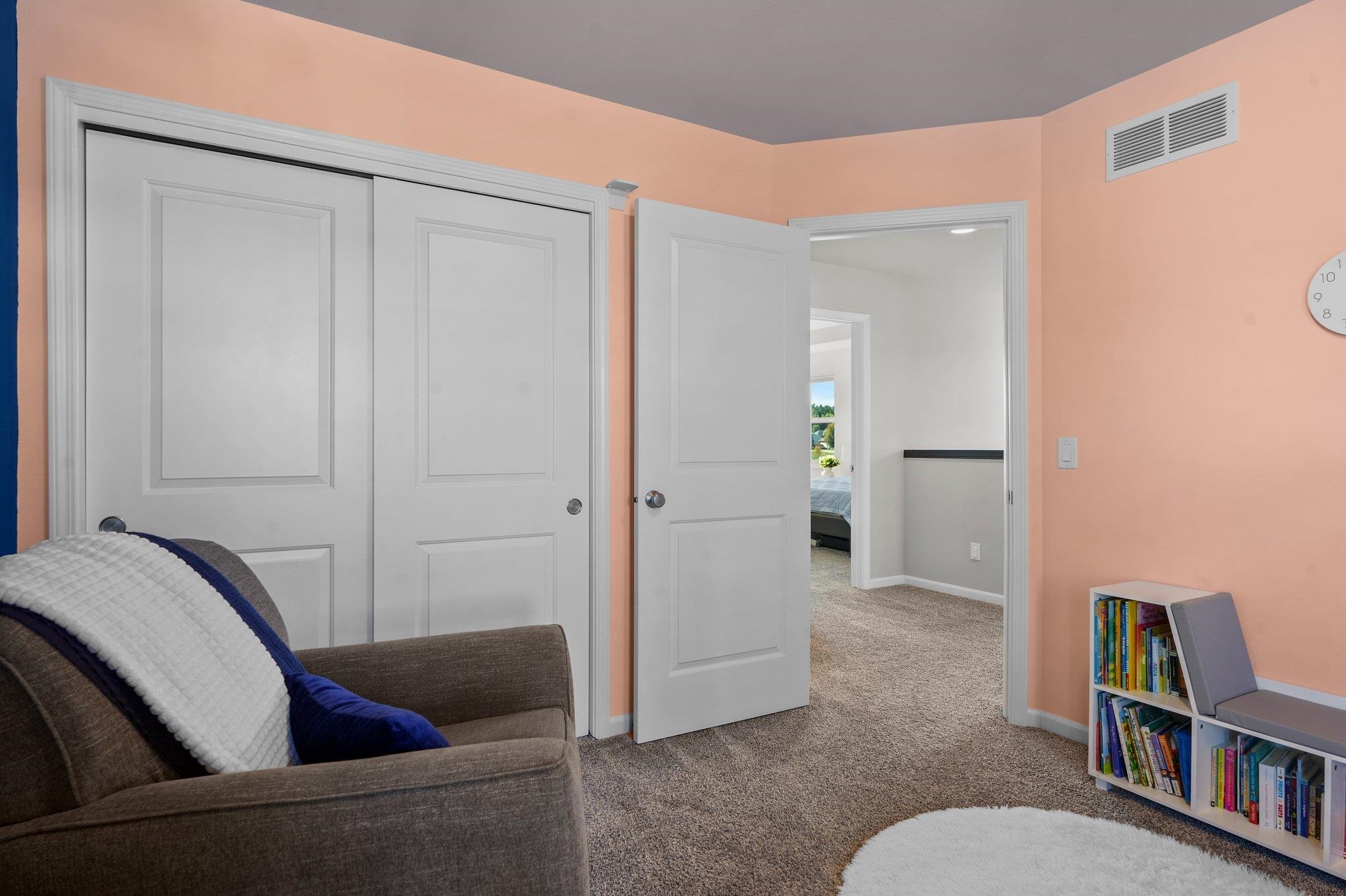835 E Chapel Royal Drive